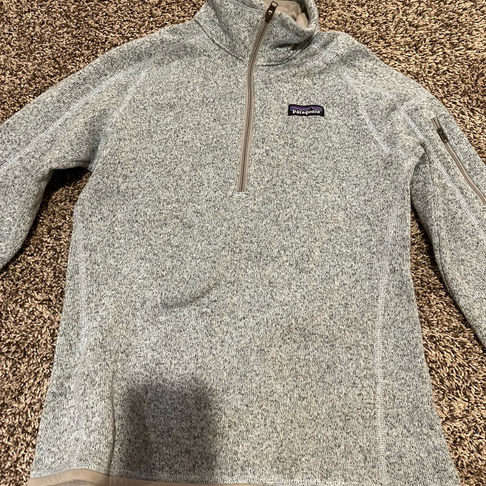 Patagonia quarter zip sweater